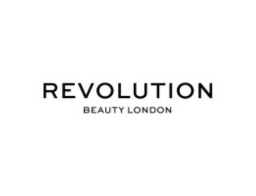 Revolution Beauty: calo delle vendite del 20% nel primo semestre. Nuovi accordi per la distribuzione