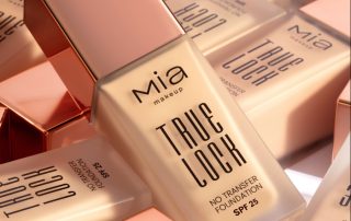 mia makeup true lock