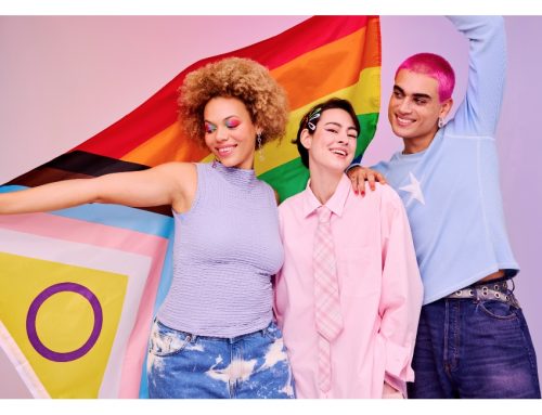 Essence: il claim per il Roma Pride 2025 (14 giugno) è ‘We are proud. We think pink’
