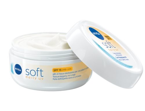 Nivea: la crema idratante Soft Daily Uv con Spf 15