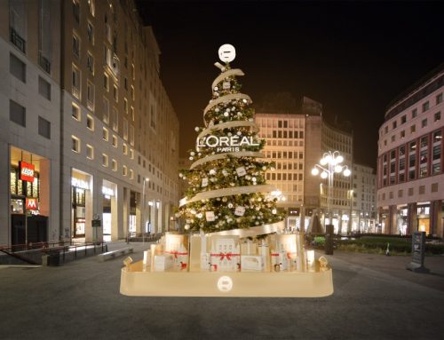 L’Oréal Paris firma l’allestimento dell’albero di Natale in Piazza San Babila a Milano